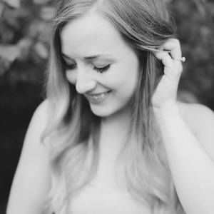 Meet your Posher, Dayna